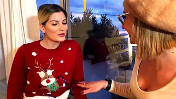 Vincent wins the jackpot at the casino - Jacquie et Michel TV