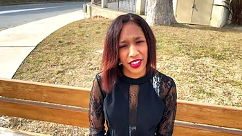 Anissa, 22, has just shot her first porn film from Bordeaux! - Jacquie et Michel TV