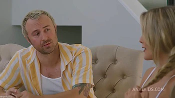 Babysitter Savvy Suxxx Does Dads