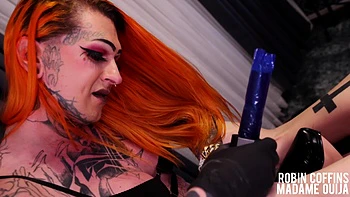 SARINAANDROBIN - Robin Coffins Breaks in Madame Ouija