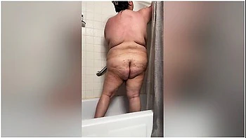 Come Shower With Me! :3