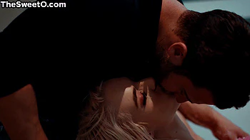 Slow erotic rendezvous with blonde