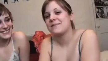 Missy Gives Jenny Her First Lesbian Experience: Amateur, Babe  Pornhub Porn