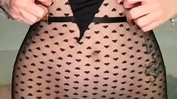 Dirty chat kinky hotty takes off for whorish orgy - awesome XXX!