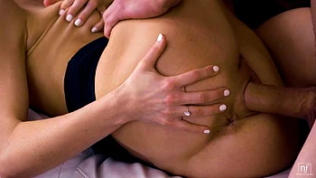 Riley: Blowjob, Doggy  Cowgirl Porn