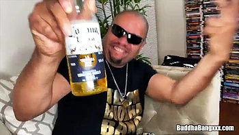 Far Buns Freak: Blowjob, Amateur  Ebony Porn