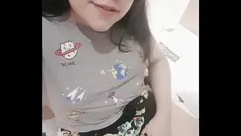 Cute petite girl records a video masturbating - Hana Lily