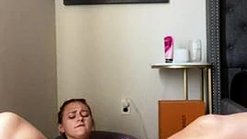 Redhead Thot: Amateur, Masturbation  Toy Porn