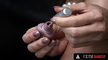 FOOTSIE BABES - Stunning Brunette Lilu Moon Gets Her Pretty Feet Covered In Hot Cum: Porn