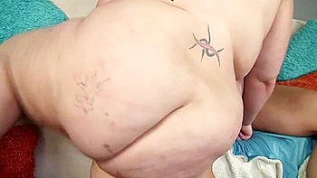 Doesnt Let Her Fat Stop Her From Getting