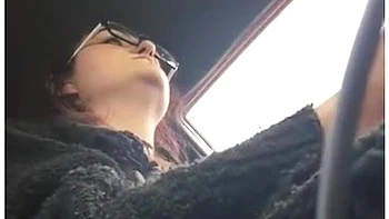 Teen Flashes Tits While Driving