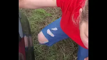 White hoe eating my dick