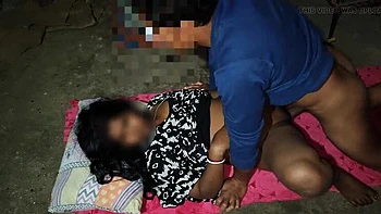 Indian Mallu Aunty Fucked Doggystyle After Getting Off The Plane - Hot Tamil Sex with Big Ass