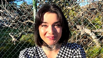 Luna, her big breasts are a deadly weapon! - Jacquie et Michel TV