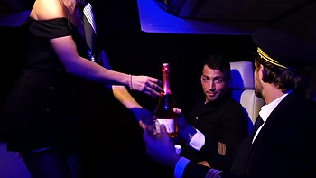 Betty, 26 years old, makes her way to the hardcore... - Jacquie et Michel TV