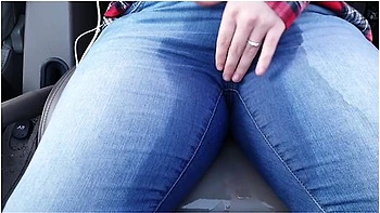 Alice - Blue Jeans Car Wetting!