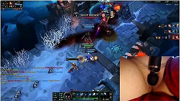 Omg! Playing With My Vibrator On The Highest Setting! League Of Legends #9 Luna - Gamer Girl