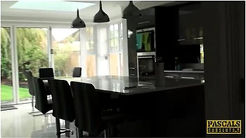 Double - Milfs Amy And Loulou Love To Get Used