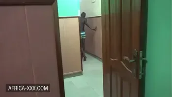 Curvy amateur black housewife has a kitchen quickie with her husband