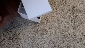 Gave her a hand when she stucked