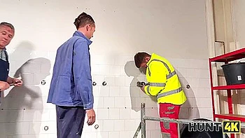 Teen 18+ Used Her Tight Pussy To Have Fun At Her Work Shift