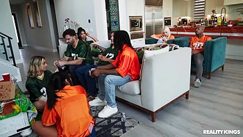 Seduces Mazee And Gets To Ride His Bbc With Her Fat Ass With Jasmine Sherni