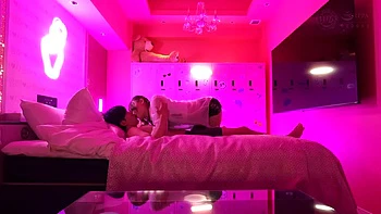 「ひさしぶりの好きピとエッチ…ワクワク♪」:性欲爆発中の潮吹き雑魚マンびっちちゃん。【Mizuki(20)】