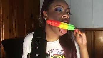 She suck it good: Chaturbate, Solo  Deep Throat Porn