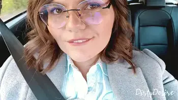 Blowjob in the chaning room - shopping in the mall goes wild - She swallows my cum in public