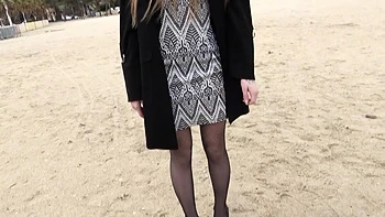 Anaïs isn't just here for the photos... - Jacquie et Michel TV