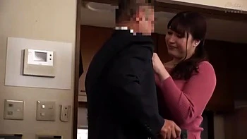 07081,Sensual play of Asian beauty