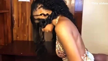 Fuckqueen Was Roughly Fucked On The Table