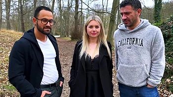 Aurora, 39, offers a sequel to her adventures... - Jacquie et Michel TV