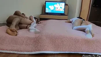 I tell my stepdaughter to invite her best friend to see comics for me to fuck her