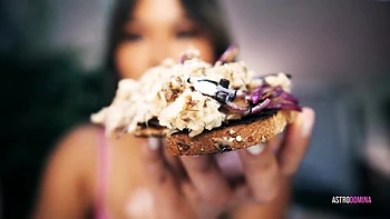 Tiny Garnishment Feat Astrodomina