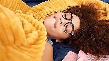 Anal Creampie To My Hot Roommates While Girlfriend Doing Chores