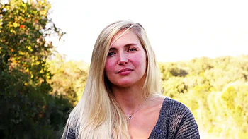 Chloé, 29 years old, from Hyères! - Jacquie et Michel TV