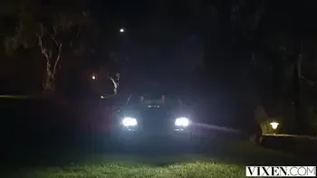 VIXEN Sexy Mary lets her inner exhibitionist out to play