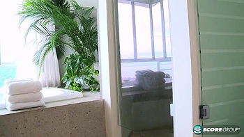 PornMegaLoad - Leanne Crow Get Fit With Leanne