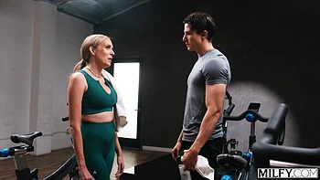 MILFY Married MILF Sierra Spunk Gets Her Pussy Worked Out By Fitness Instructor: Porn