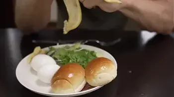 美しい母と感汁ベロキス爆汗孕ませ性交 深山由梨