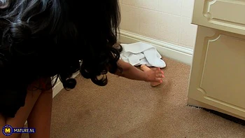 British Mom Elicia Solis Needed A Hard Cock To Satisfy Her Needs