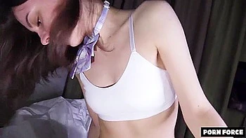 Super Cute Eighteen Yo Teen 18+ Likes It Coarse - Hiyouth