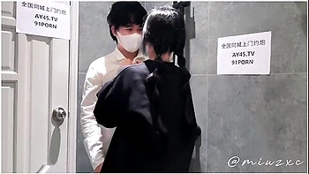 Cheating With My Husbands Friend In Toilet.... He Came On My Hair - Miuzxc / Sex Viet