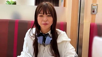 制服美女がキスから始まり足コキやフェラしてパンティー手コキのラブラブエッチ