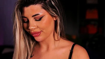 Hot Big Tits European Babe Fucking Her Cunt