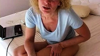 Gorgeous Mature Blonde Solo Masturbation