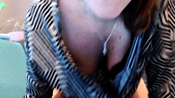 amateur sur camfrog lisse se masturbe en cam