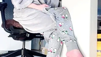 SnowPrincess aka snowpriness OnlyFans - This flipflop is so