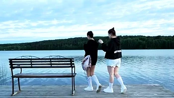 Amateur threesome 8 brunette